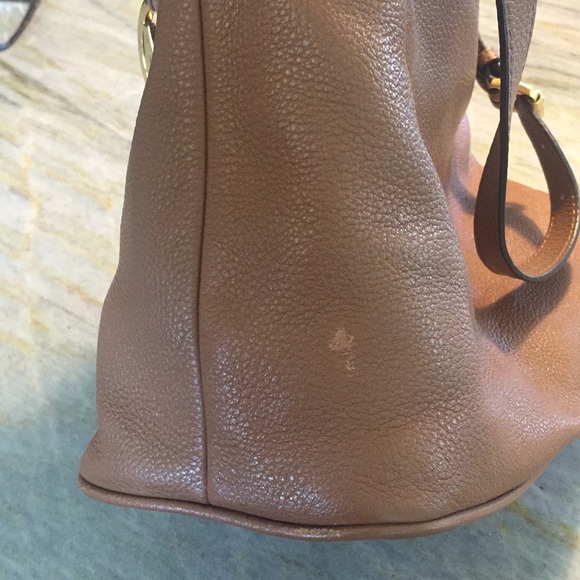 Michael Kors Frankie Large Drawstring Shoulder Bag - Picture 2 of 8